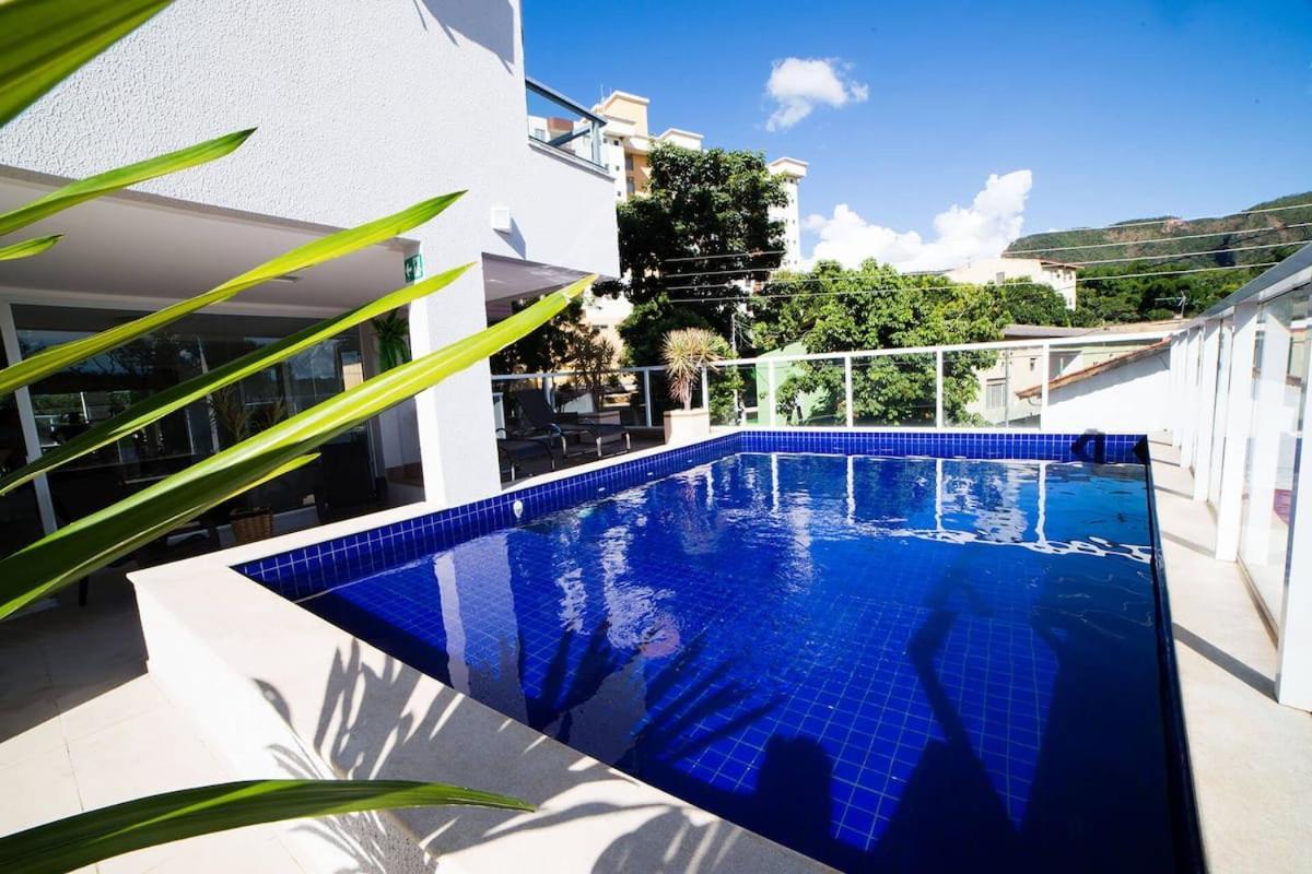 Serra Madre com Linda Vista e Jacuzzi Rio Quente Exterior foto